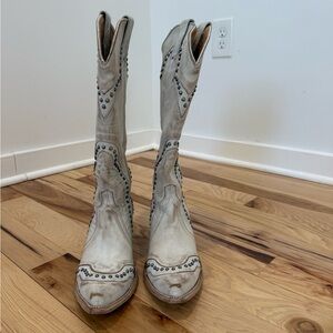 Women's Studded Western Mid-Calf Boots - Light Gray - Size 7
